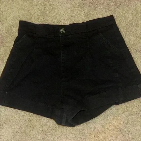 Zara Black shorts - Picture 3 of 3